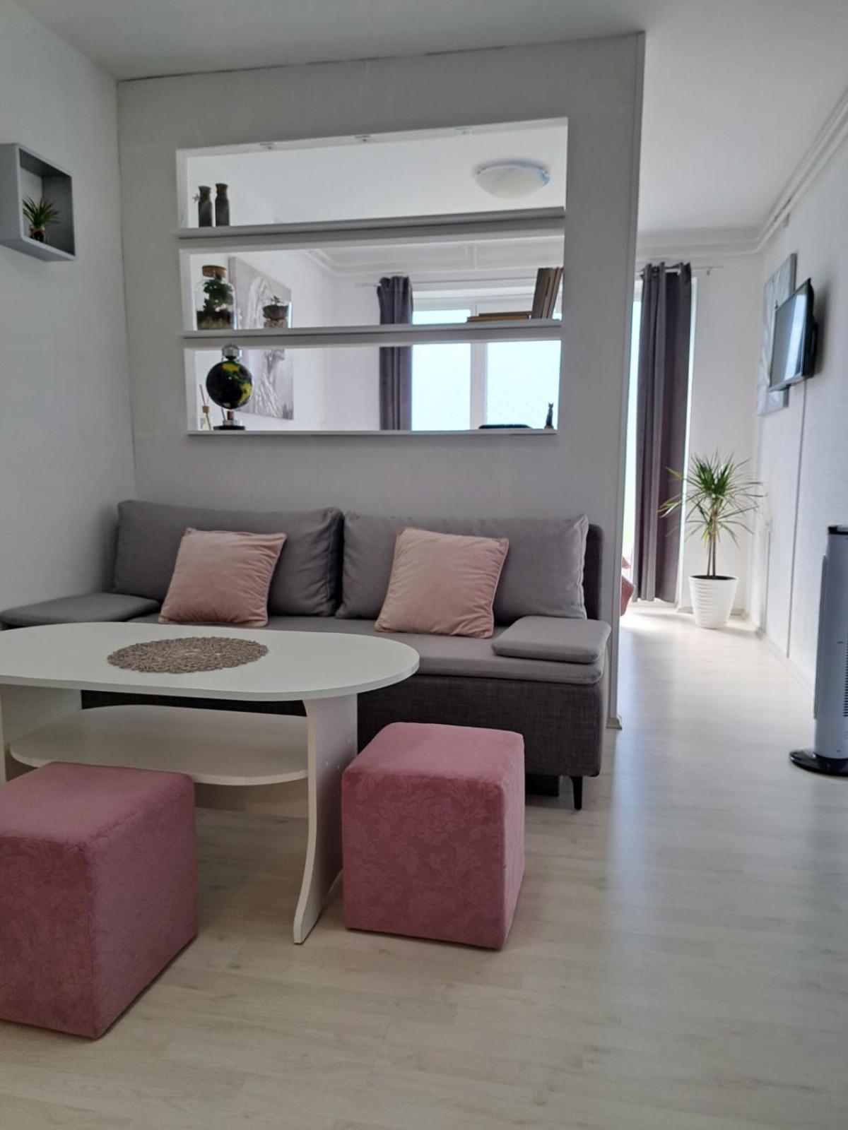 Apartmani Habibi Jalzabet Eksteriør bilde