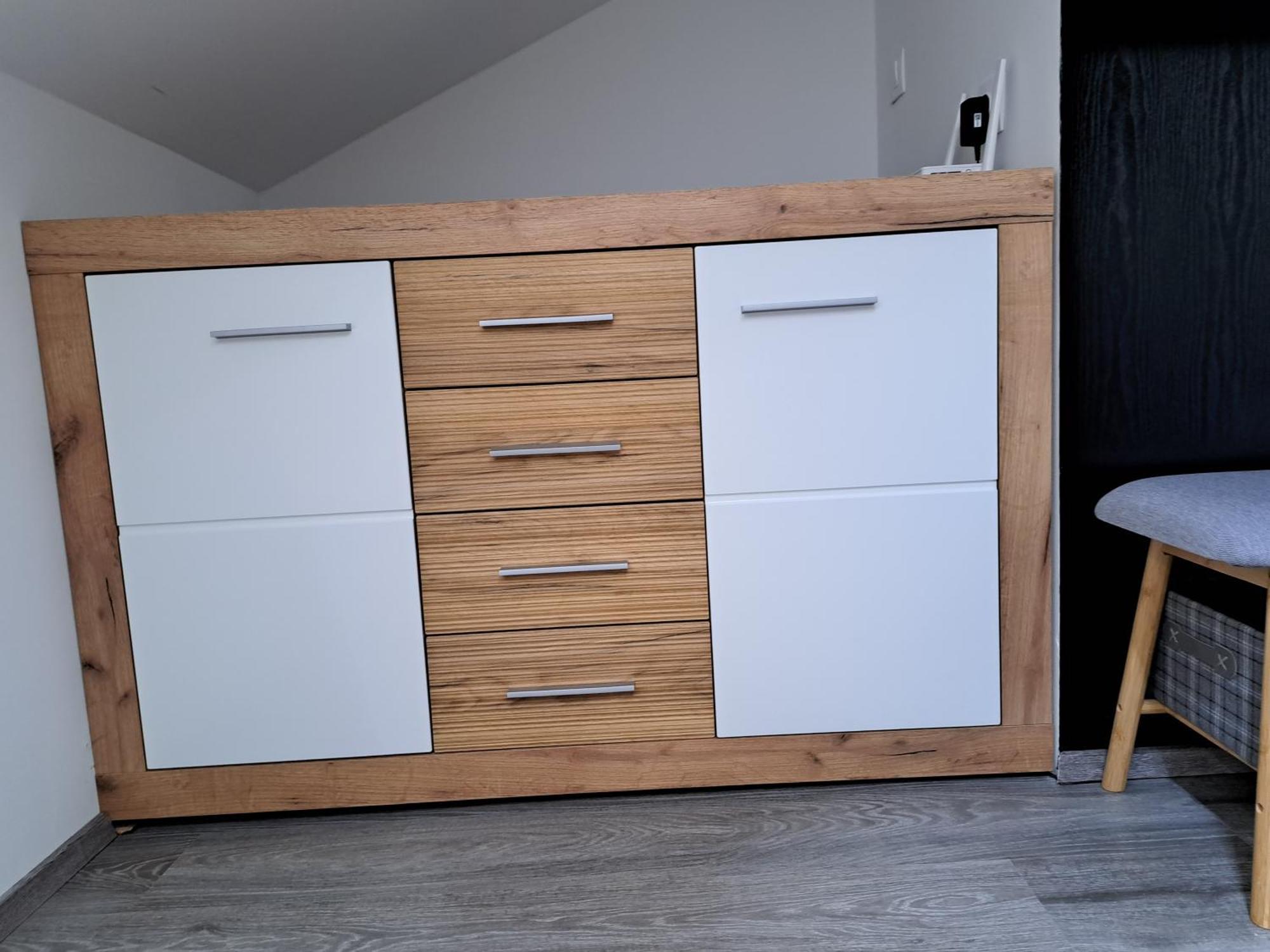Apartmani Habibi Jalzabet Eksteriør bilde