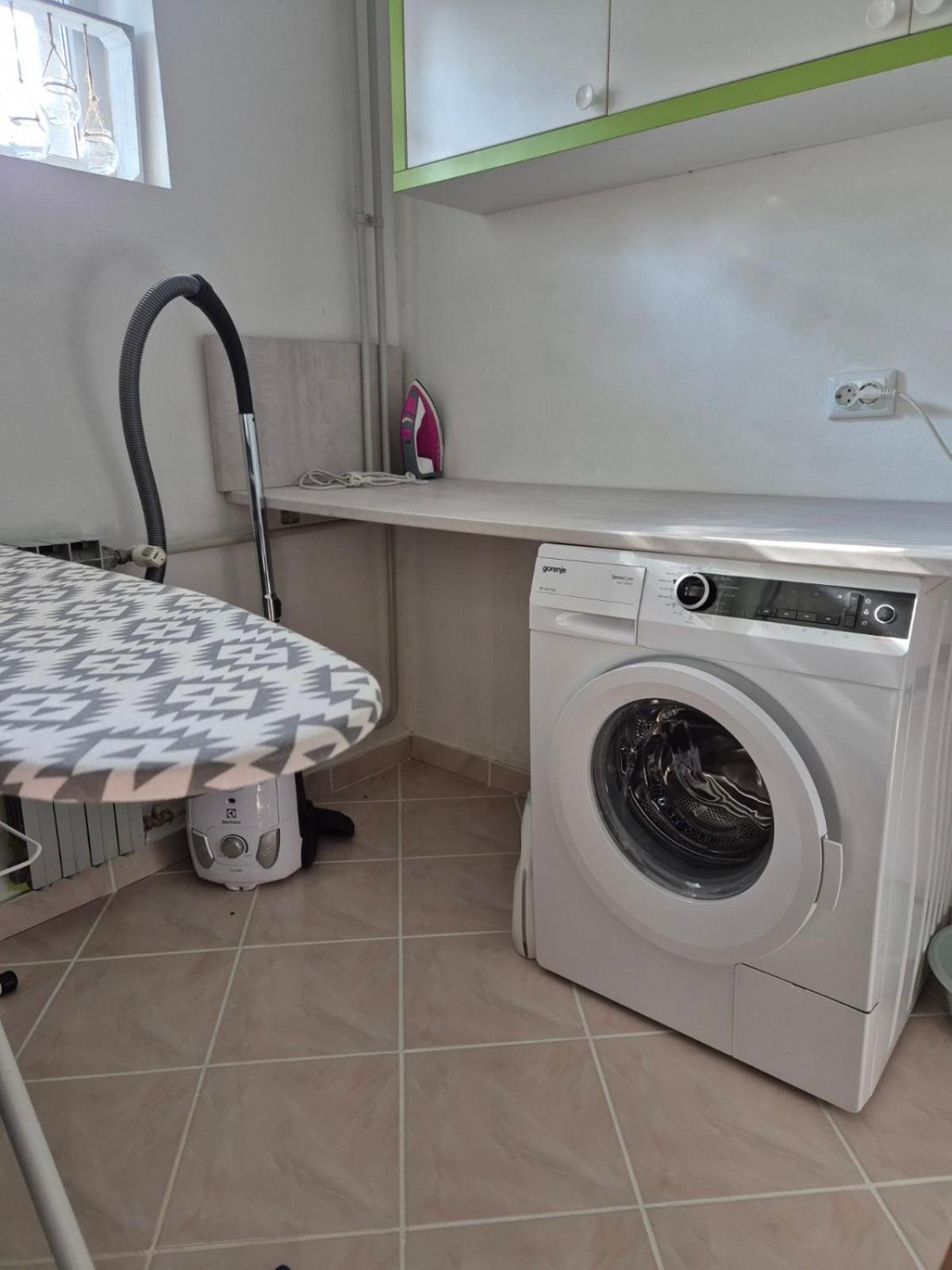 Apartmani Habibi Jalzabet Eksteriør bilde
